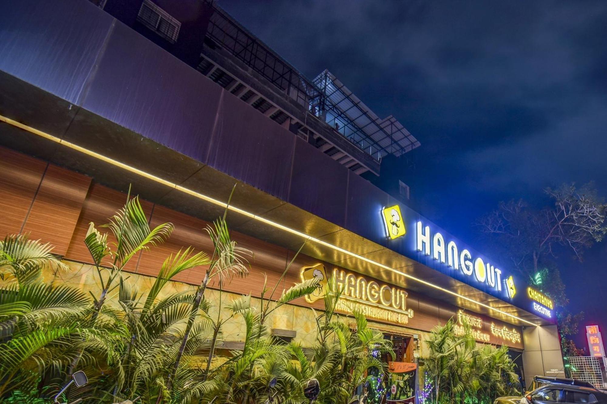 Townhouse Oak Hotel Chaitanya Executive Near Fun Time Multiplex Πούνε Εξωτερικό φωτογραφία